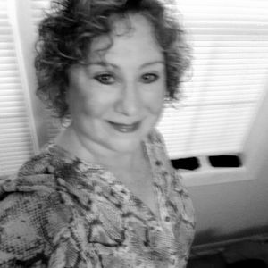 Meet your Posher, Renee